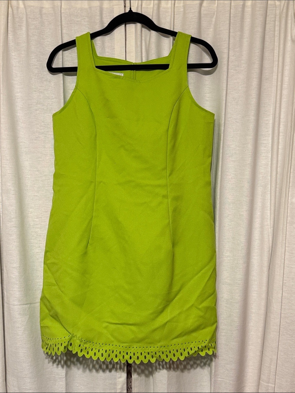 Temptations Lime Green Sleeveless Shift Dress